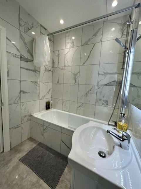 لندن Stratford Apartment With Balcony المظهر الخارجي الصورة